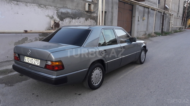 Mercedes E 300 1991, 351,000 km - 3.0 l - Bakı