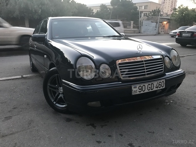 Mercedes E 230 1996, 239,000 km - 0.3 l - Bakı
