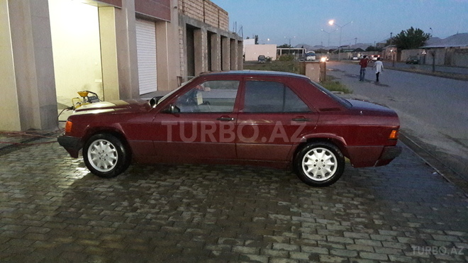 Mercedes 190 1992, 241,000 km - 1.8 l - Sumqayıt