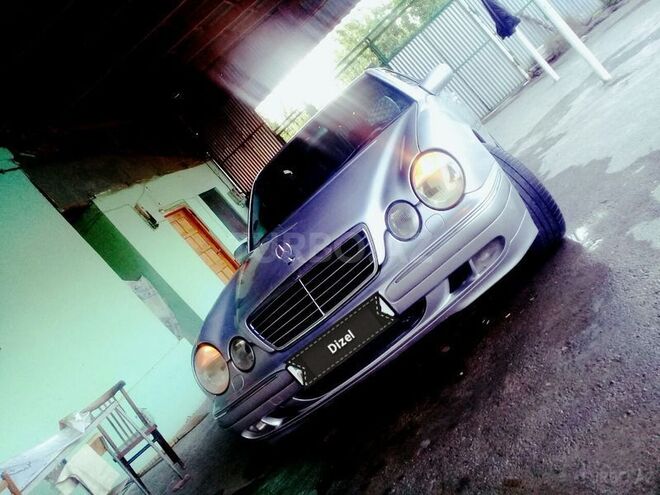 Mercedes E 270 2000, 295,000 km - 2.7 л - Ağdam