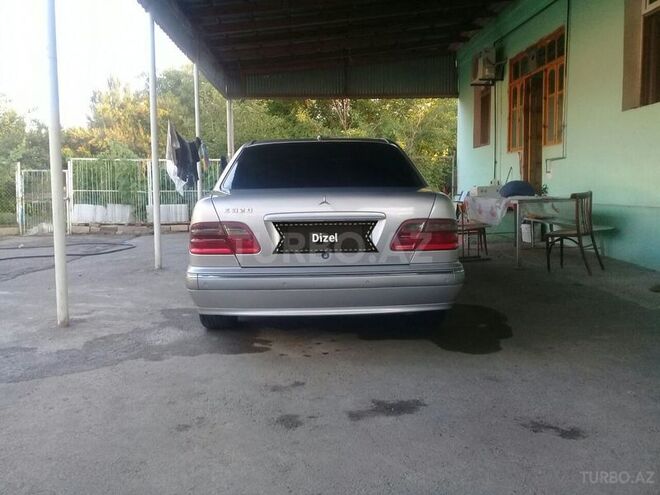 Mercedes E 270 2000, 295,000 km - 2.7 л - Ağdam