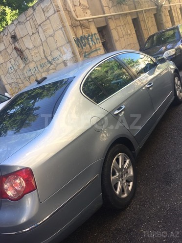 Volkswagen Passat 2006, 230,900 km - 2.0 l - Bakı