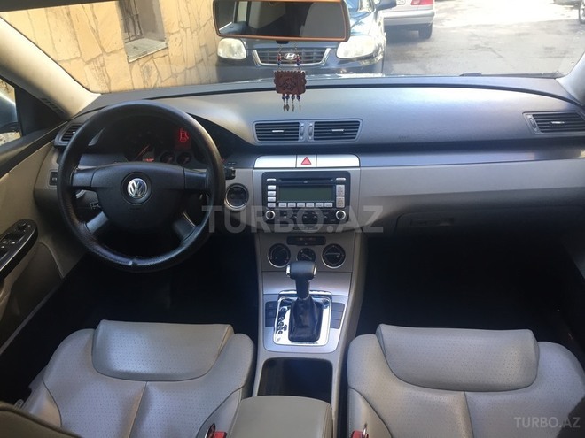 Volkswagen Passat 2006, 230,900 km - 2.0 l - Bakı