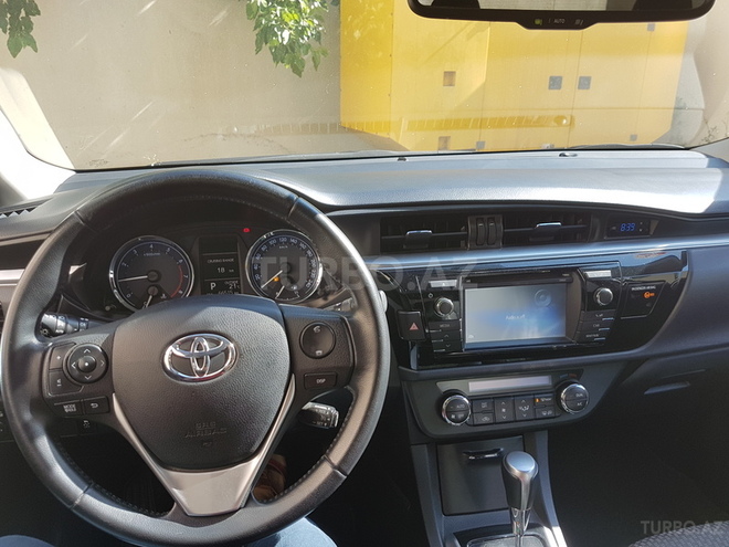Toyota Corolla 2014, 70,000 km - 1.6 l - Bakı