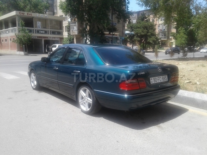 Mercedes E 240 1998, 308,000 km - 2.4 l - Bakı