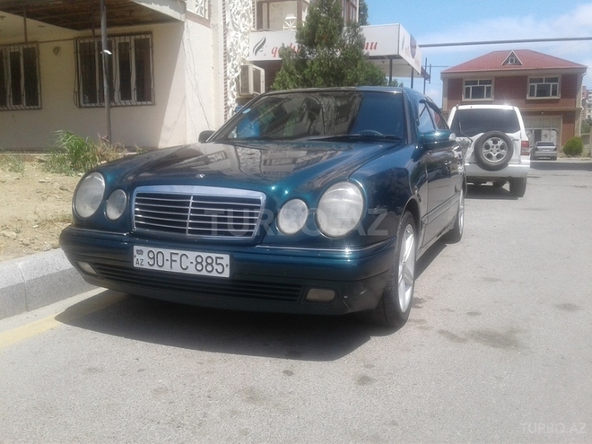 Mercedes E 240 1998, 308,000 km - 2.4 l - Bakı