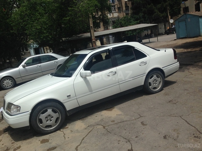 Mercedes C 280 1996, 263,000 km - 2.8 л - Sumqayıt