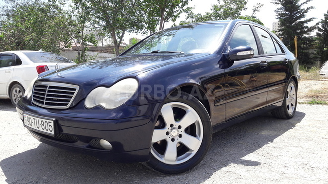 Mercedes C 220 2001, 231,000 km - 2.2 л - Bakı