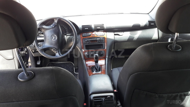 Mercedes C 220 2001, 231,000 km - 2.2 л - Bakı