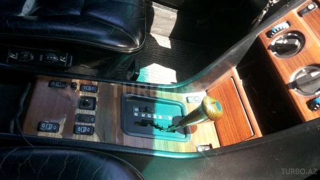 Mercedes E 200 1989, 212,321 km - 2.0 l - Bakı