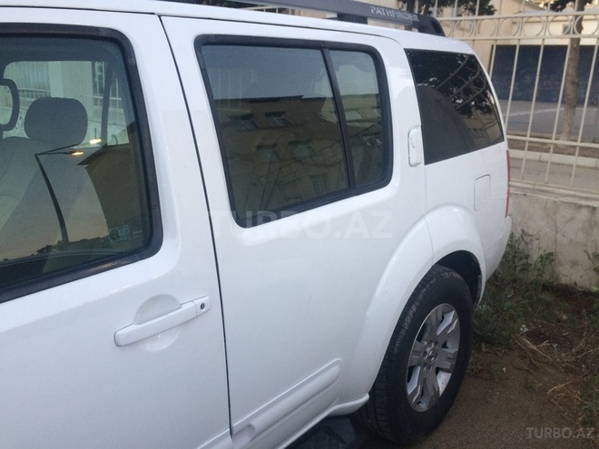Nissan Pathfinder 2005, 145,000 km - 4.0 l - Bakı