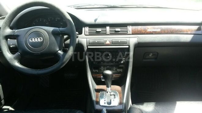 Audi A6 allroad 1999, 210,000 km - 2.8 л - Bakı