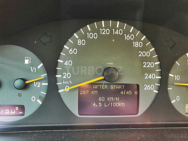 Mercedes E 220 2000, 295,000 km - 2.2 л - Bakı