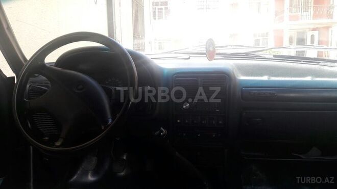 GAZ 31105 2005, 287,000 km - 0.3 l - Bakı