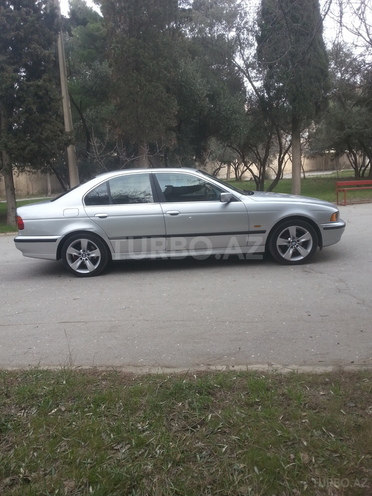BMW 523 1998, 300,000 km - 2.5 l - Bakı