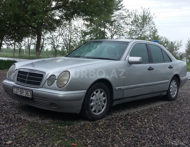 Mercedes E 200 1997, 455,866 km - 2.0 l - Quba