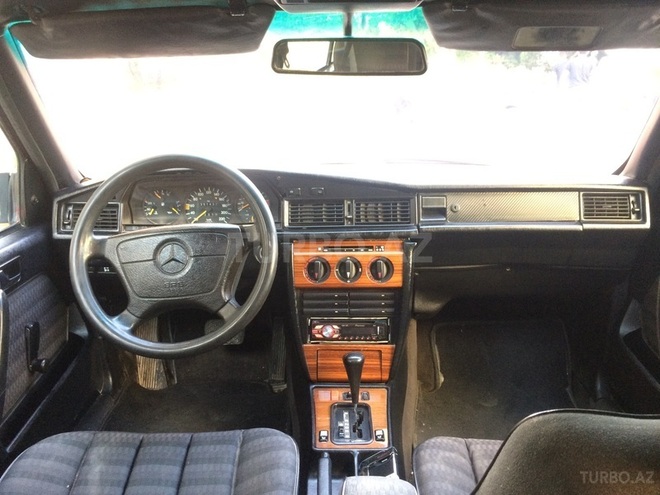 Mercedes 190 1992, 283,400 km - 2.0 l - Bakı