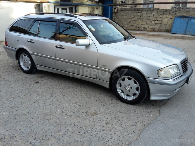 Mercedes C 200 2000, 225,000 km - 2.0 l - Bakı