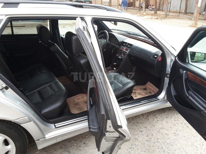 Mercedes C 200 2000, 225,000 km - 2.0 l - Bakı