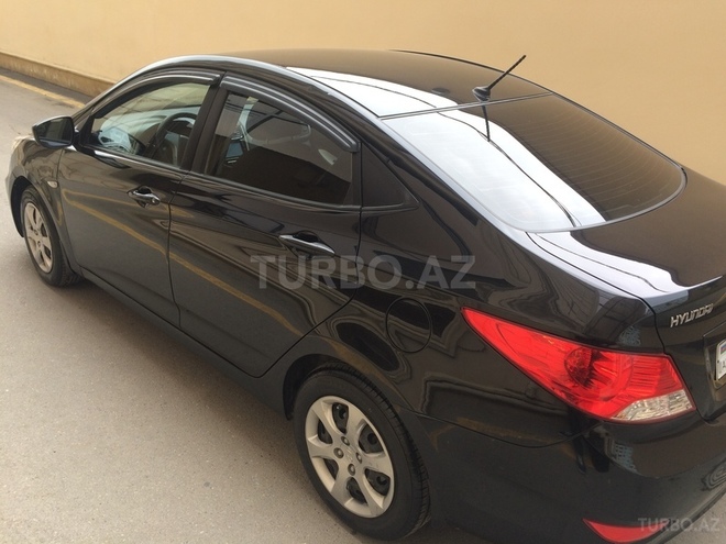 Hyundai Accent 2012, 130,000 km - 1.4 l - Sumqayıt