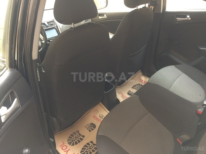 Hyundai Accent 2012, 130,000 km - 1.4 l - Sumqayıt