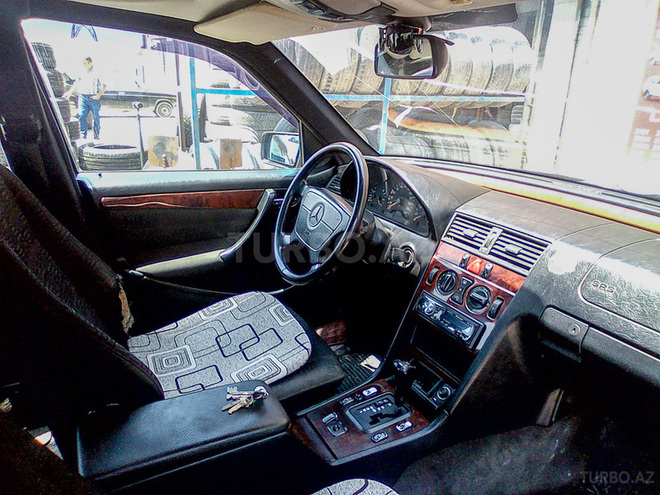 Mercedes C 180 1998, 158,000 km - 1.8 l - Bakı