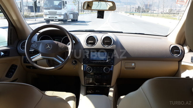 Mercedes ML 350 2010, 79,500 km - 3.5 l - Bakı