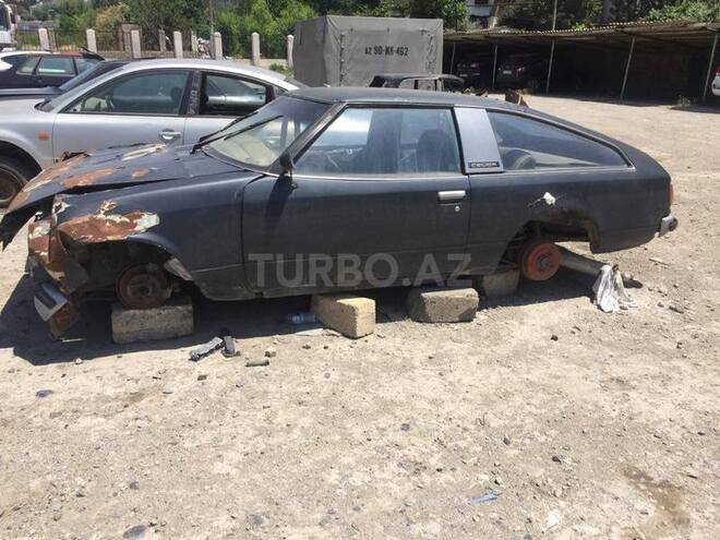 Toyota Camry 1977, 300,000 km - 1.8 l - Bakı