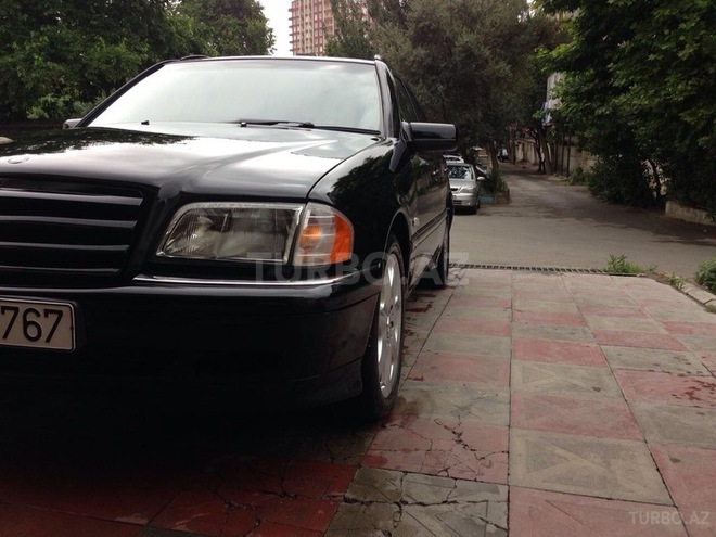 Mercedes C 240 2000, 294,979 km - 2.4 l - Bakı