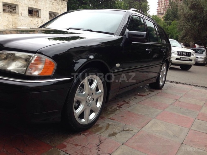 Mercedes C 240 2000, 294,979 km - 2.4 l - Bakı