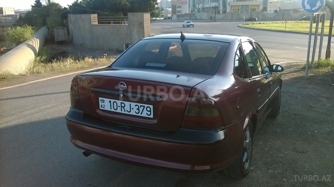 Opel Vectra 1997, 258,000 km - 1.6 l - Bakı