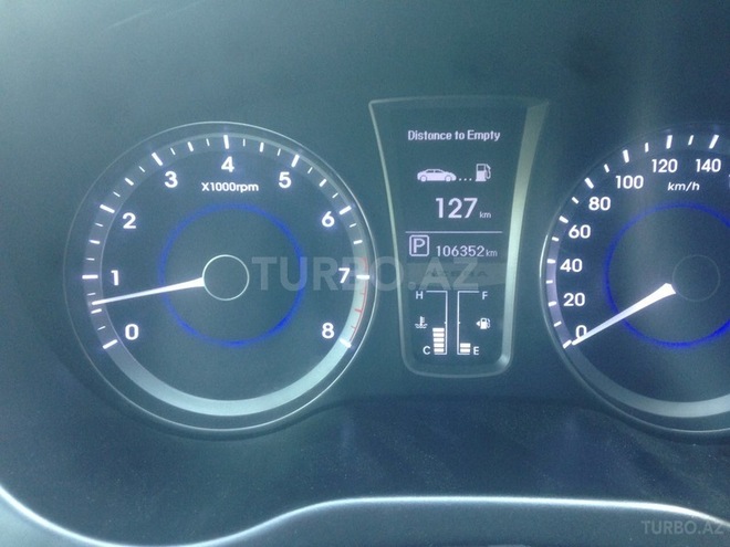 Hyundai Azera 2011, 106,300 km - 2.4 л - Bakı