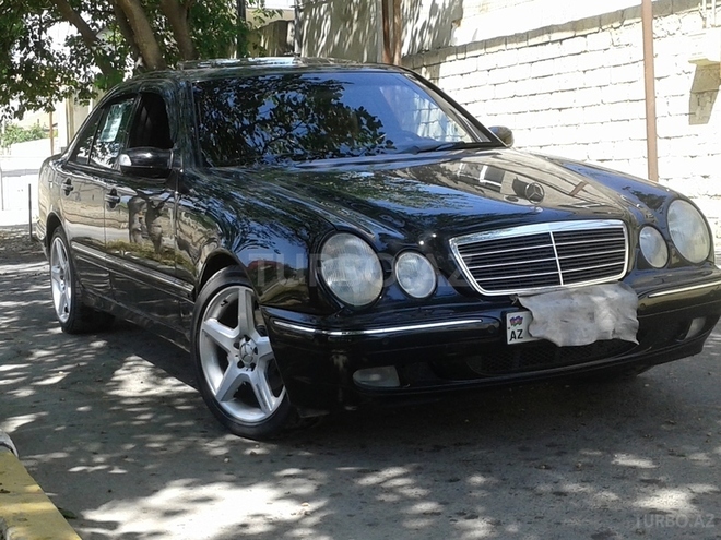 Mercedes E 320 2001, 328,000 km - 3.2 l - Bakı