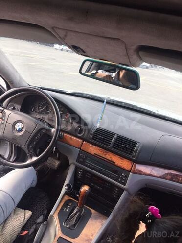 BMW 528 1998, 295,000 km - 2.8 l - Bakı