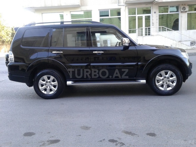 Mitsubishi Pajero 2012, 130,000 km - 3.8 l - Bakı