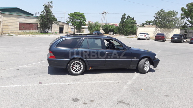 Mercedes C 200 1998, 270,000 km - 2.0 l - Bakı