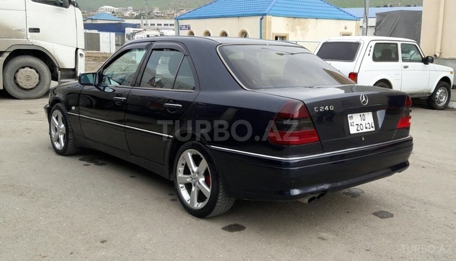 Mercedes C 240 1999, 302,000 km - 2.4 l - Bakı