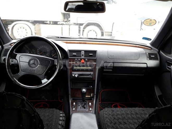 Mercedes C 240 1999, 302,000 km - 2.4 l - Bakı