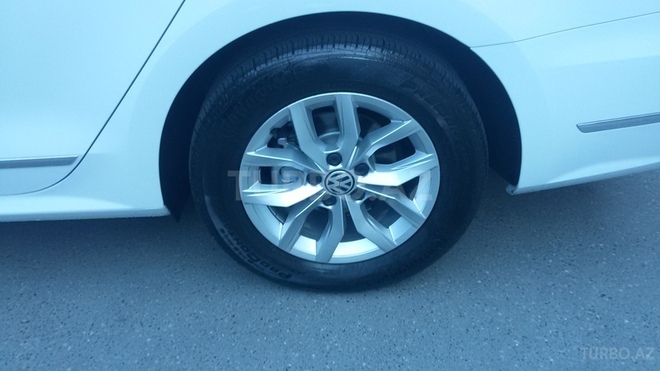 Volkswagen Passat 2016, 26,000 km - 1.8 l - Bakı