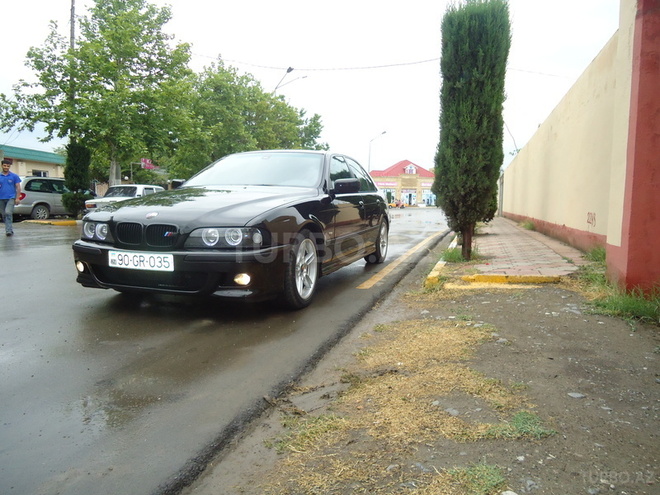 BMW 523 1999, 245,000 km - 2.5 l - Ağcabədi