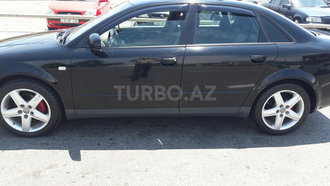 Audi A4 2003, 111,500 km - 1.8 l - Bakı