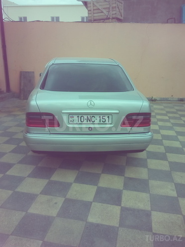 Mercedes E 230 1996, 258,468 km - 2.3 л - Sumqayıt