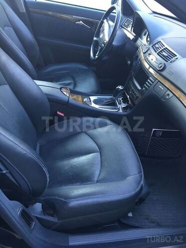 Mercedes E 350 2005, 195,000 km - 3.5 l - Bakı