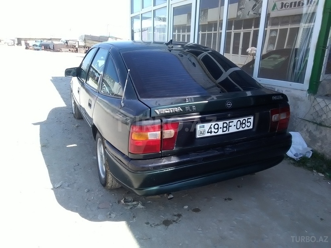 Opel Vectra 1994, 135,648 km - 1.6 l - Bakı
