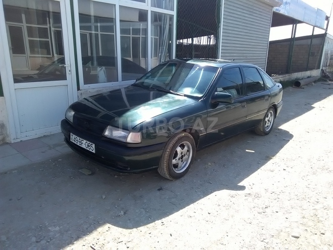 Opel Vectra 1994, 135,648 km - 1.6 l - Bakı