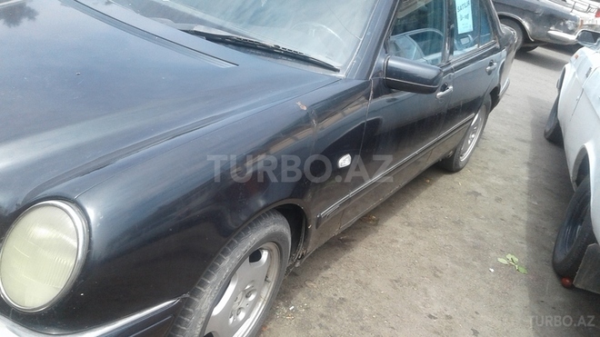 Mercedes E 300 1997, 365,420 km - 3.0 l - İmişli