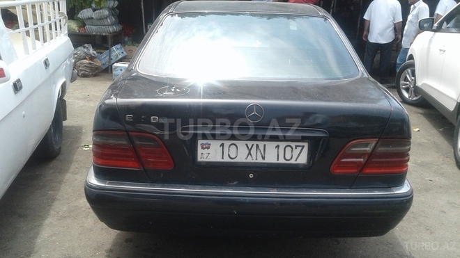 Mercedes E 300 1997, 365,420 km - 3.0 l - İmişli