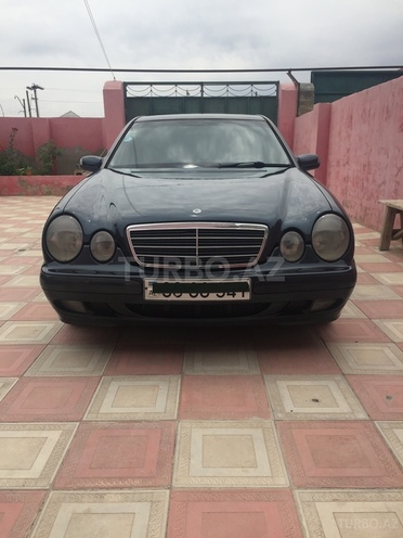 Mercedes E 220 2000, 365,000 km - 2.2 l - Xırdalan