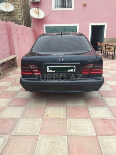 Mercedes E 220 2000, 365,000 km - 2.2 l - Xırdalan