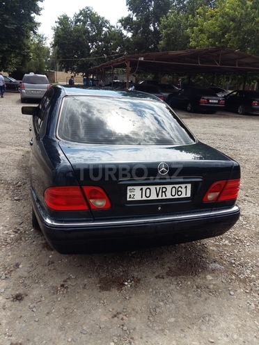 Mercedes E 230 1997, 398,000 km - 2.3 л - Mingəçevir